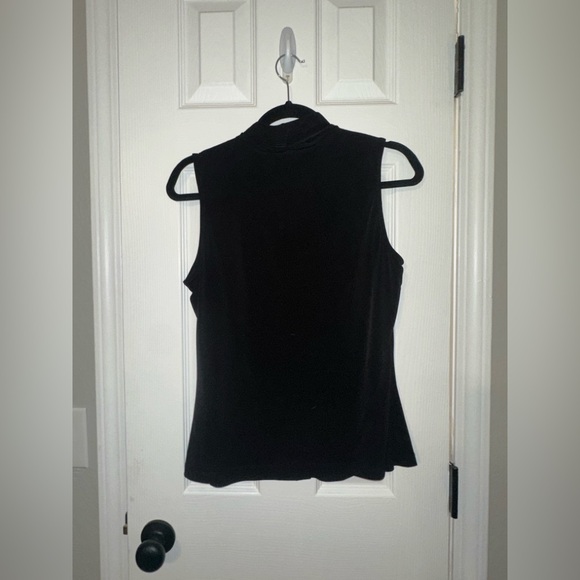 Calvin Klein Matte Jersey V-Neck Shoulder Pleat Sleeveless Top - Picture 7 of 8